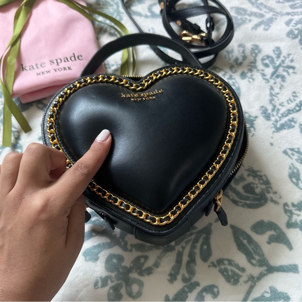 Lambskin Amour 3d Heart Crossbody